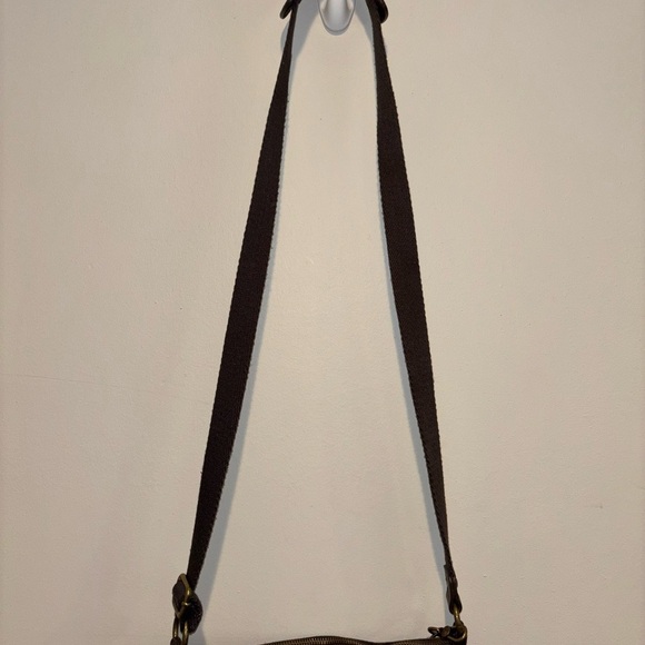 The Sak Lucia Brown Leather Crossbody Bag With Zipper - Picture 6 of 14